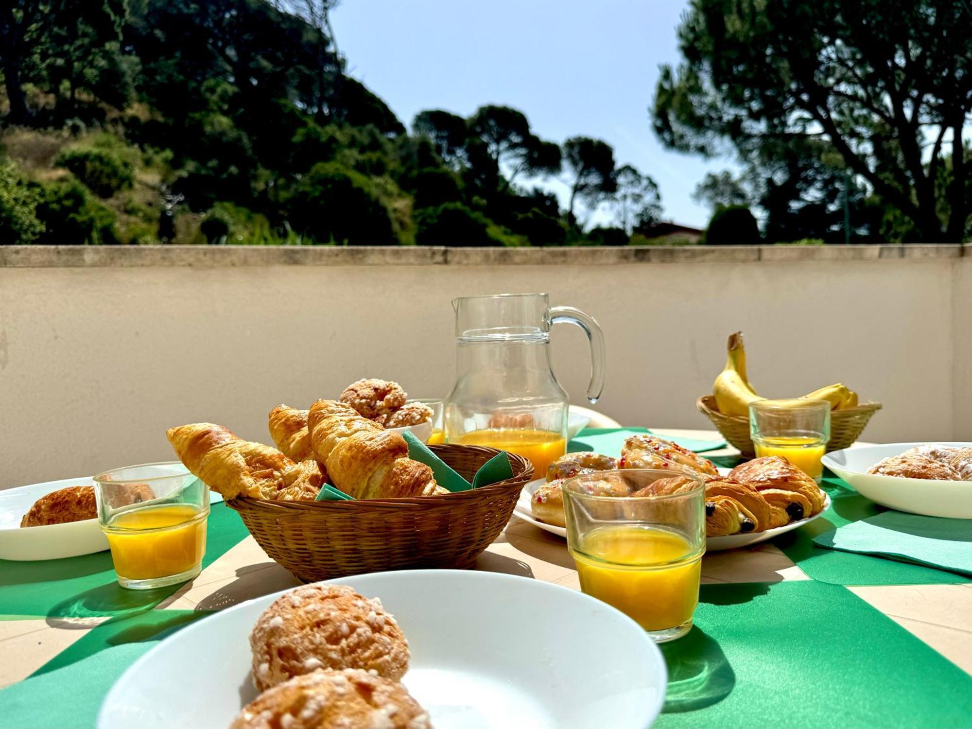 Beach Cannes Bungalows Le Cannet Exterior foto